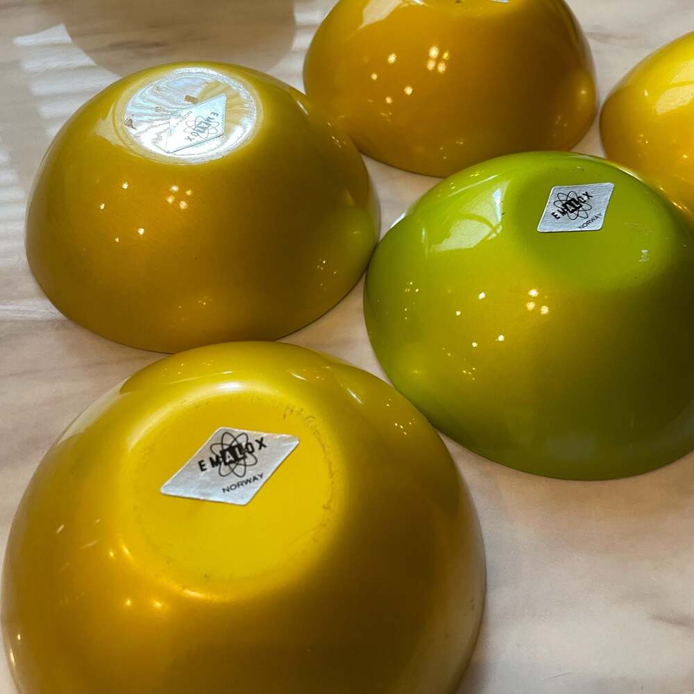 Vintage Emalox Norway Anodized Aluminum Bowls Set of 5, 4-Inch - Picture 5 of 5